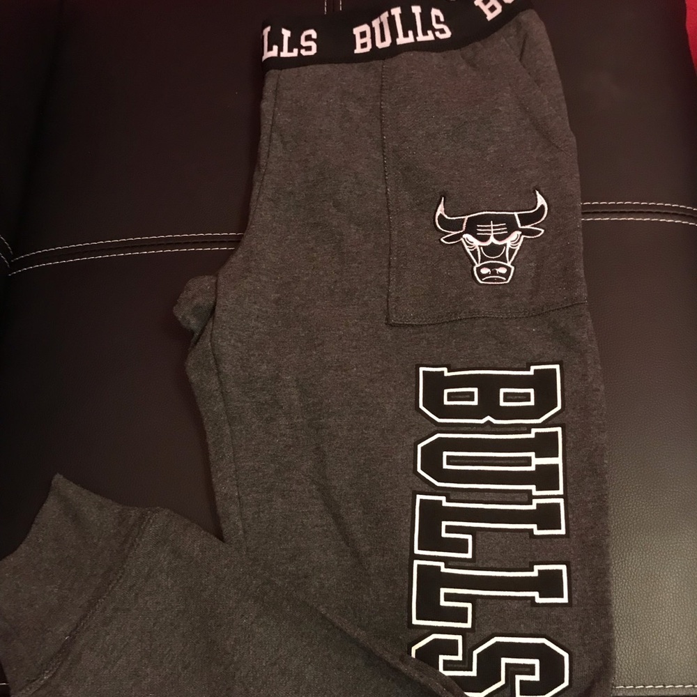 Chicago Bulls ladies joggers 🖤🙌🏼